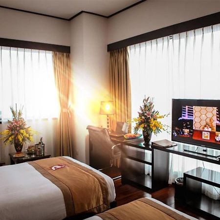 โรงแรมฮาลอง พาเลส ภายนอก รูปภาพ