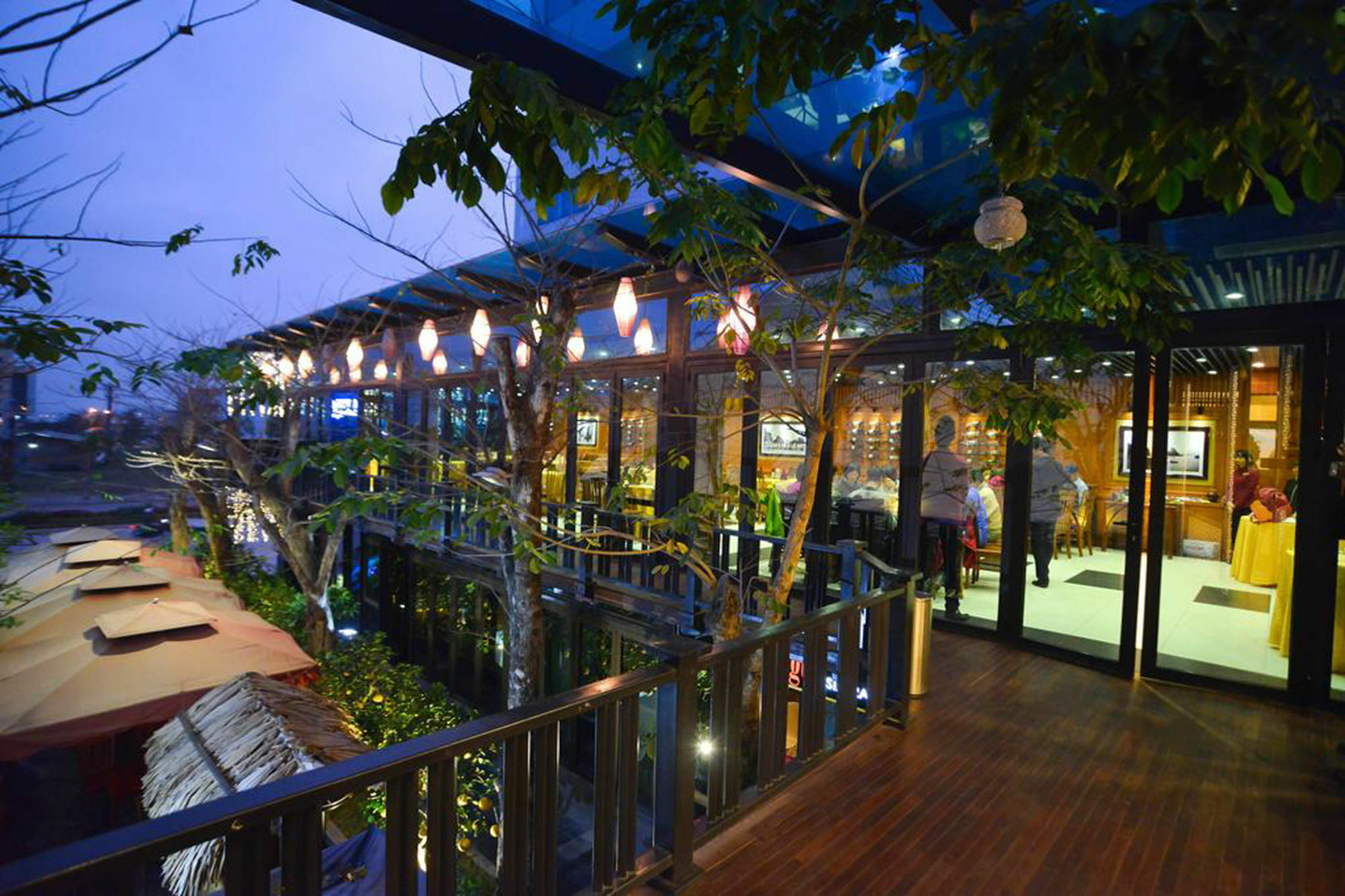 โรงแรมฮาลอง พาเลส ภายนอก รูปภาพ