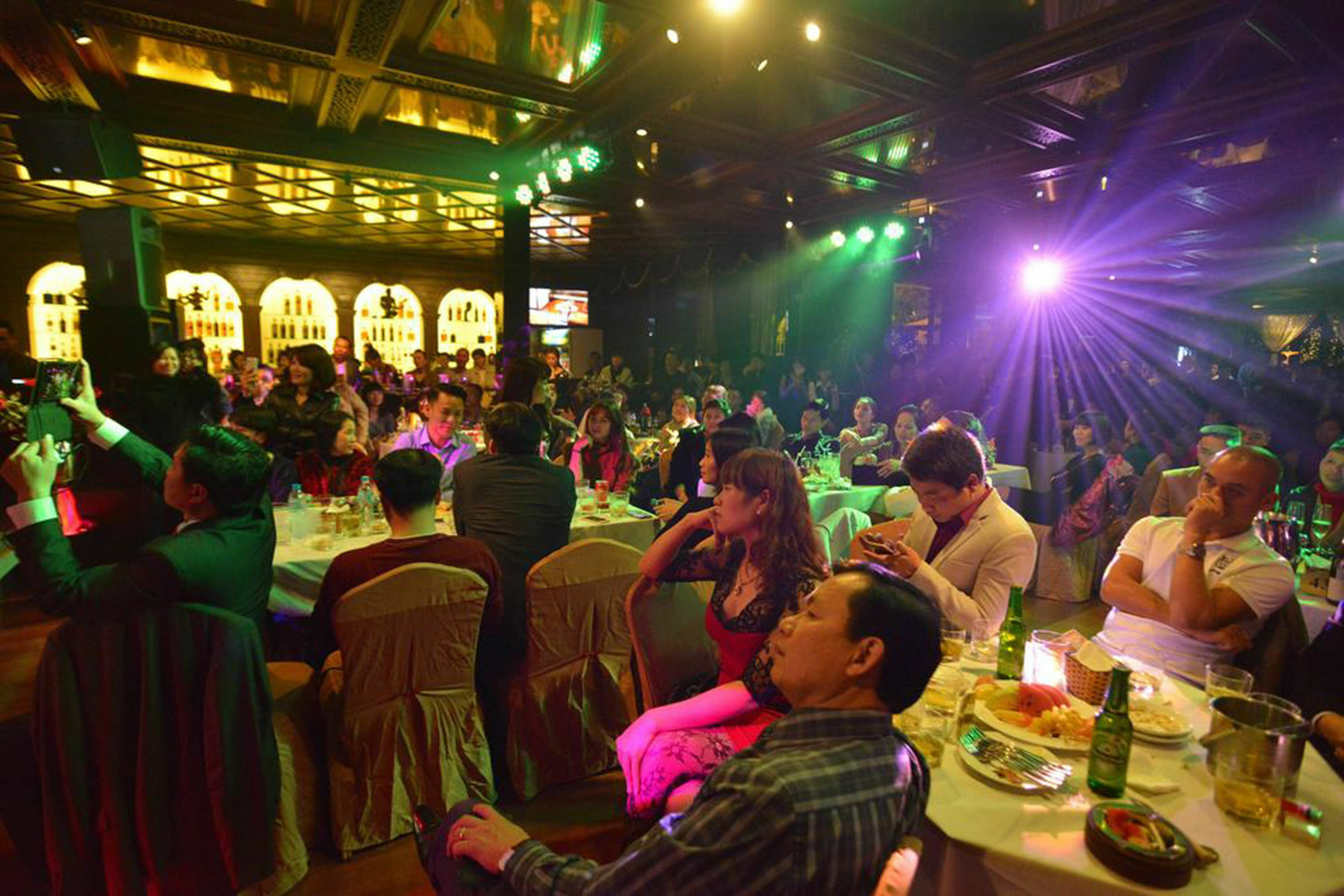 โรงแรมฮาลอง พาเลส ภายนอก รูปภาพ